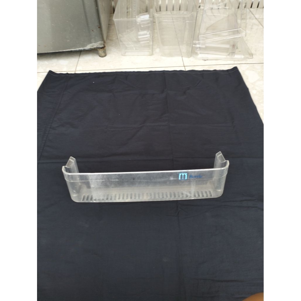 rak kulkas/rak botol kulkas Toshiba