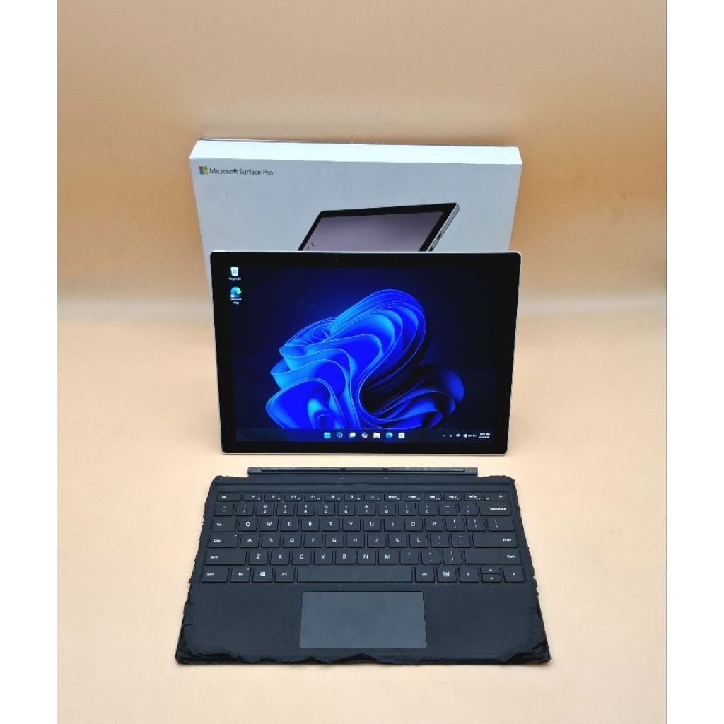 Microsoft Surface Pro 7 Core i5 Gen 10 Ram 8 SSD Touchscreen, FHD IPS, Keyboard Backlight,Bisa Jadi 