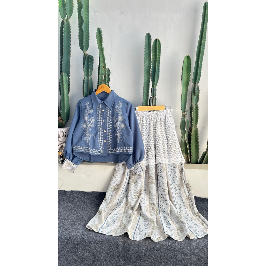 Setelan ROK Model atasan CROP