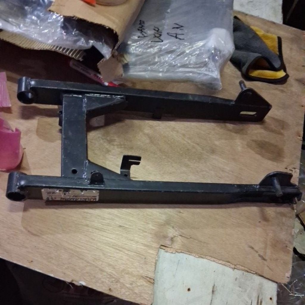 sasis supra x 125 kharisma swing arm