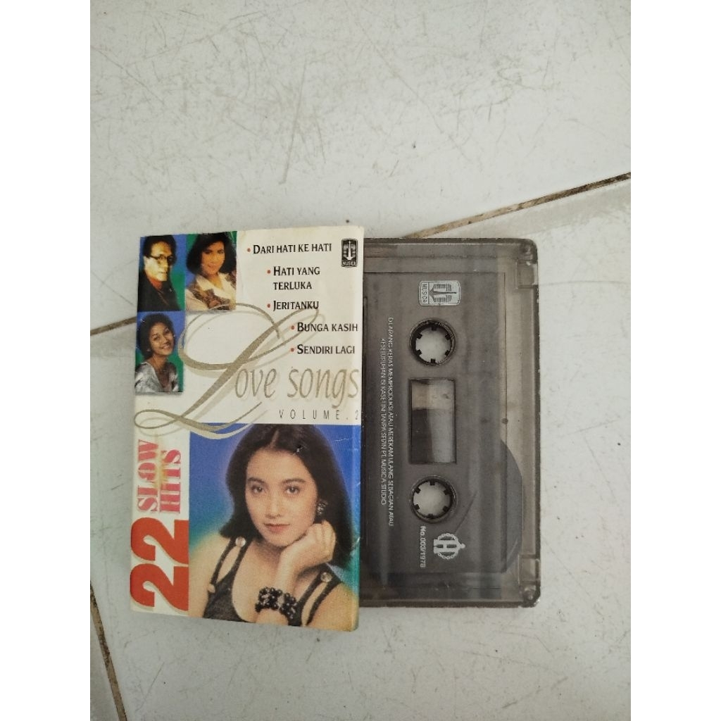 Kaset 22 Slow his love song