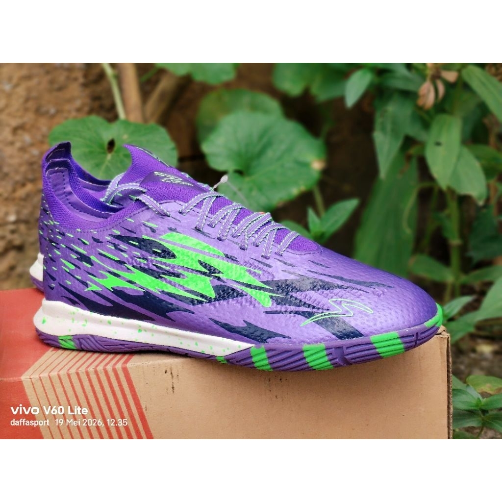 Sepatu futsal Specs alpha XTD elite in