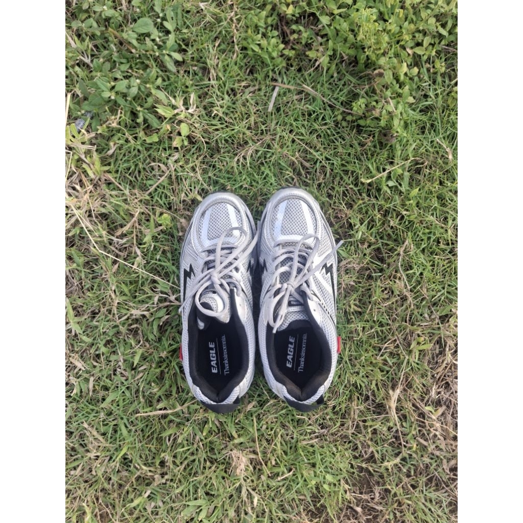 sepatu thanksinsomnia