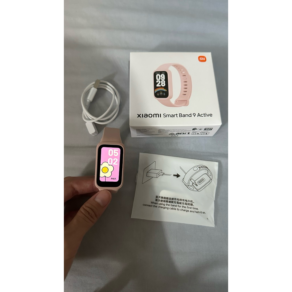 MI SMART BAND 9 (preloved) like new