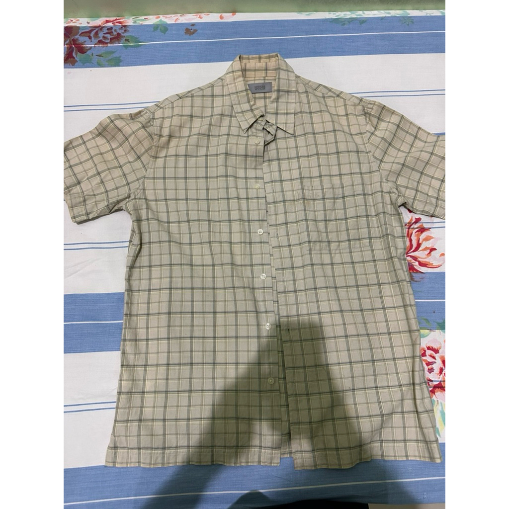 [PRELOVED] LIKE NEW Kemeja Lengan Pendek Pria merk Mark & Spencer