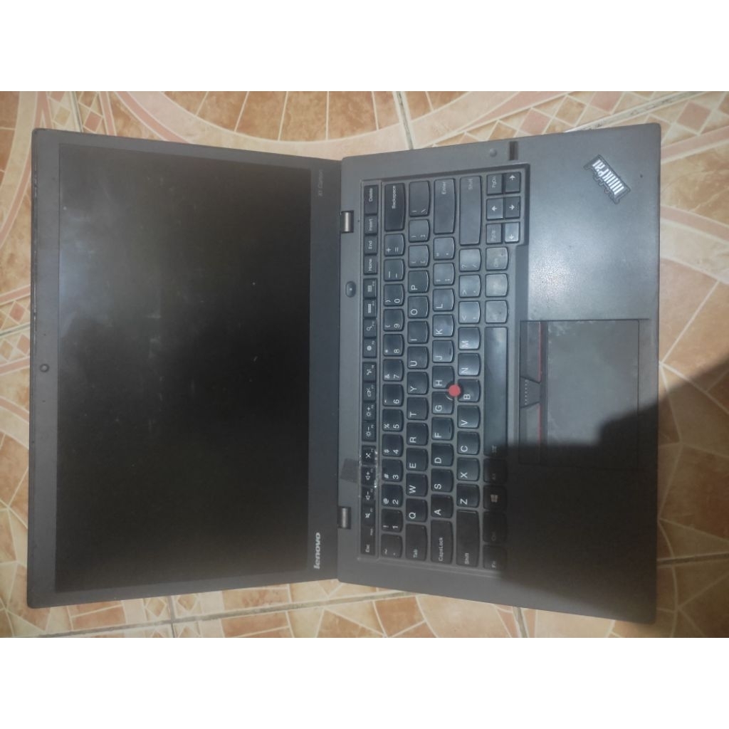 Lenovo Thinkpad X1 Carbon Gen 5