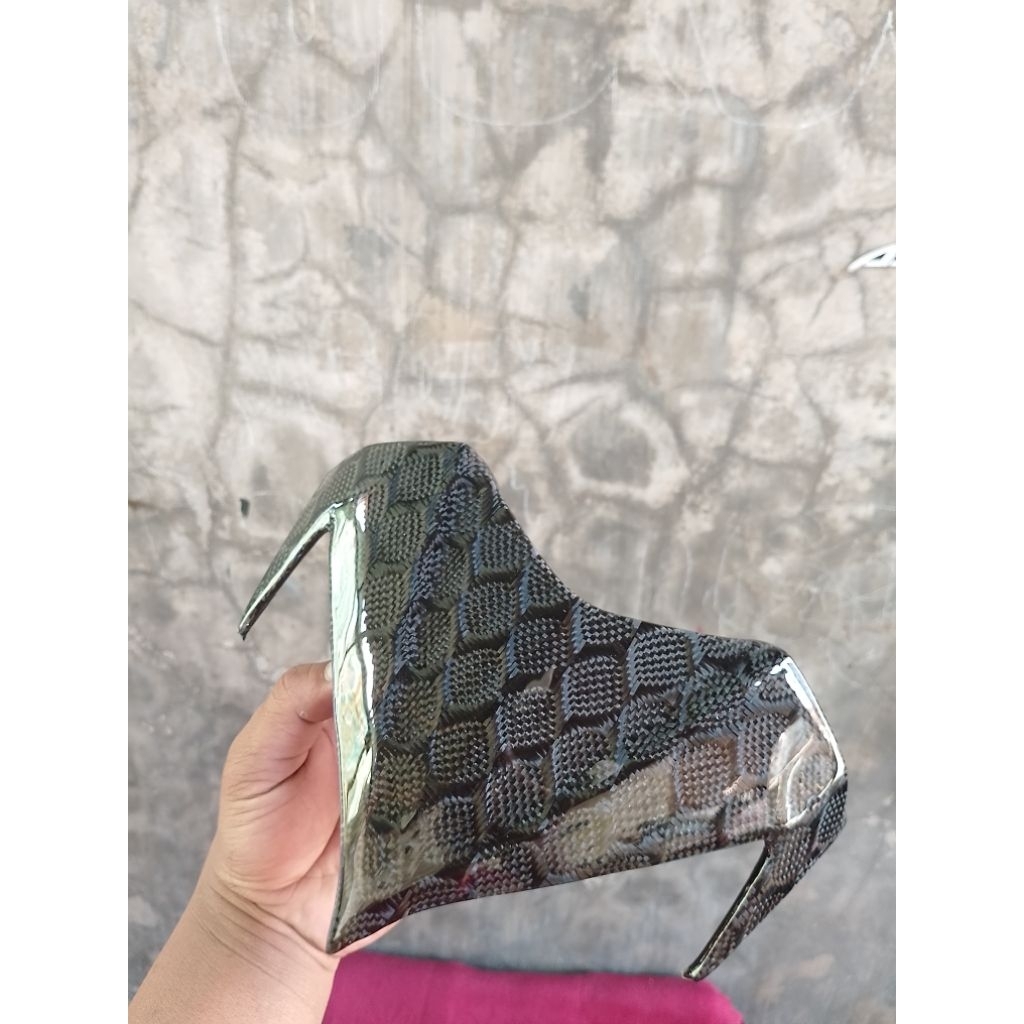 visor Supra 125x karbon kevlar hexagonal rubik