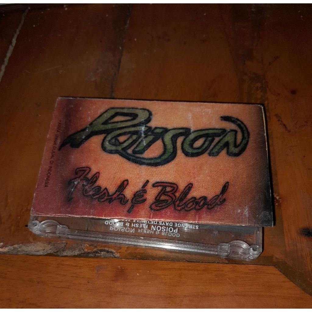 Kaset pita Poison