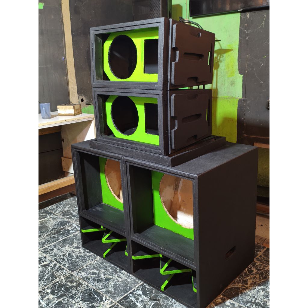 box speaker 15 inc dan 8 inc