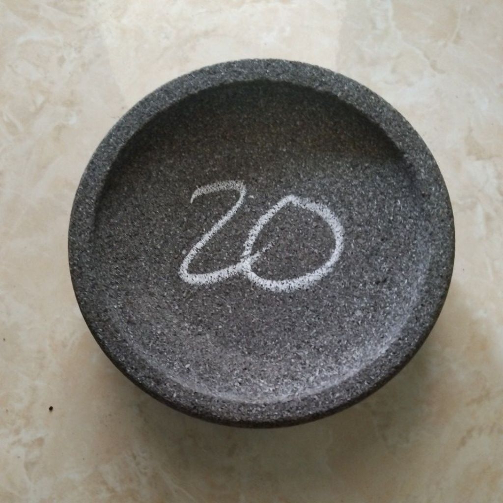 Cobek Batu asli dari Muntilan