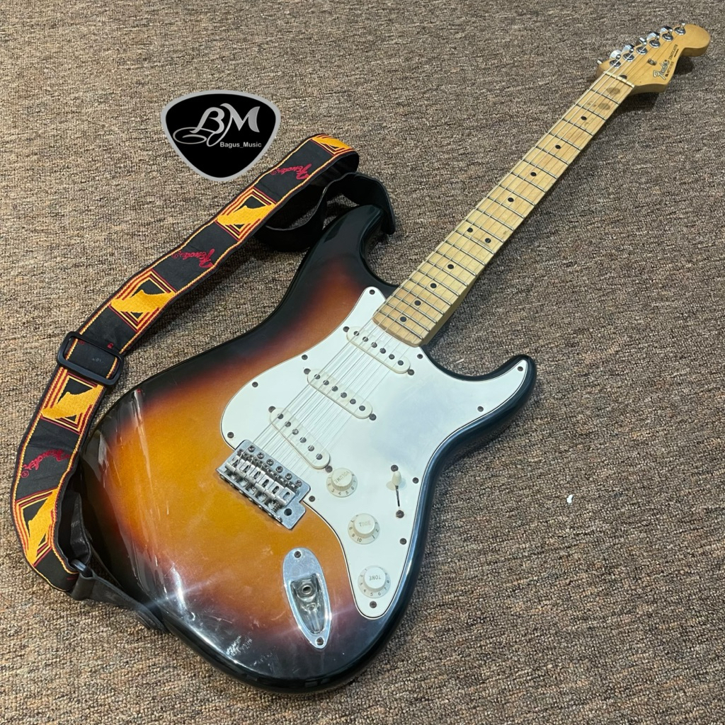 Gitar Fender Stratocaster Standard Mexico 2008
