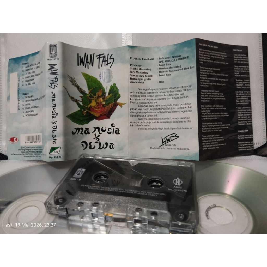 KASET PITA iwan fals // manusia setengah dewa