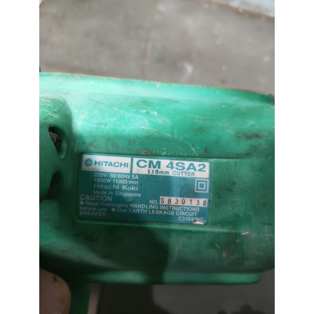 sircular saw Hitachi 4inc