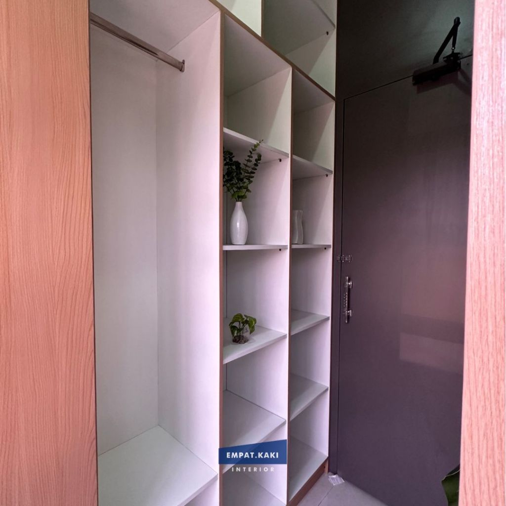 Lemari Kabinet Walk In Closet Custom Furniture dan Interior
