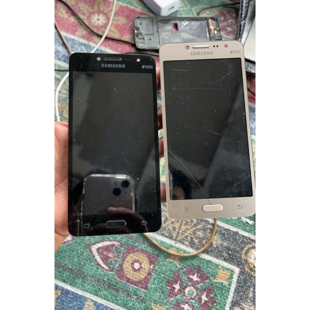 LCD TOUCHCREN SATU SET J2 PRIME MINUS TC RETAK FUNGSI NORMAL