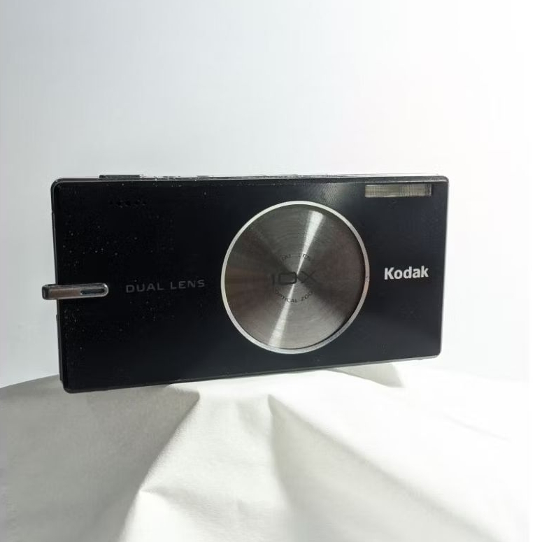 Kodak EasyShare V610 Dual Lens Hidup bahan