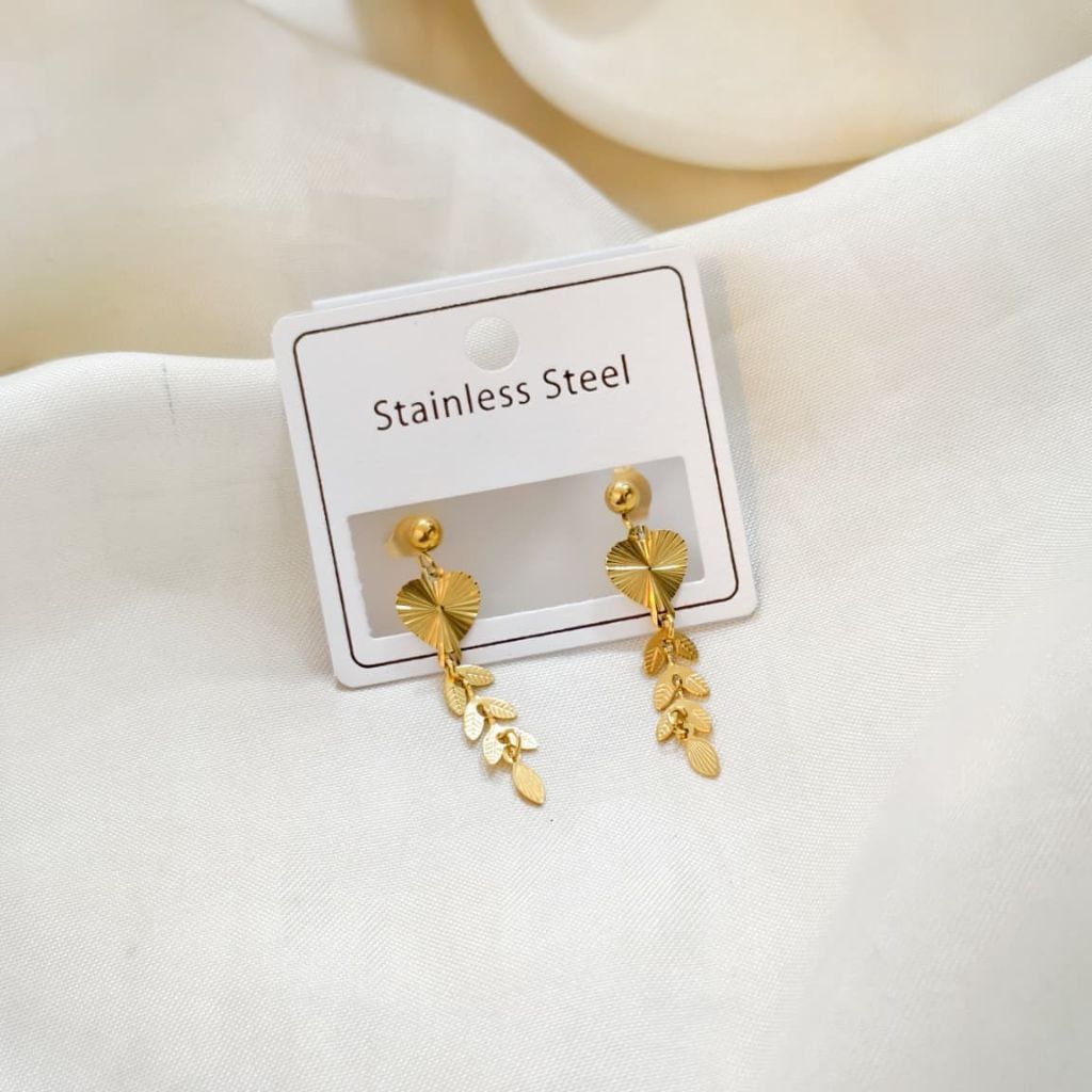 anting hati juntai titanium