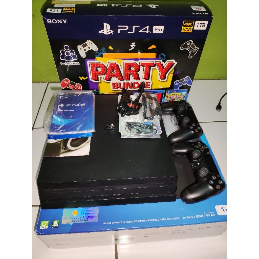 PS4 PRO Playstation 4 Pro Party Bundle HEN 9.00 1TB Seri 7218B