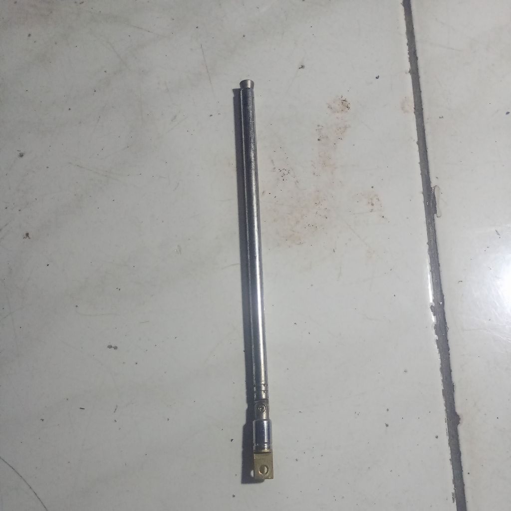 antena radio compo Polytron panjang menutup  17.8 cm panjang di tarik full 80cm di kirim sesuai poto