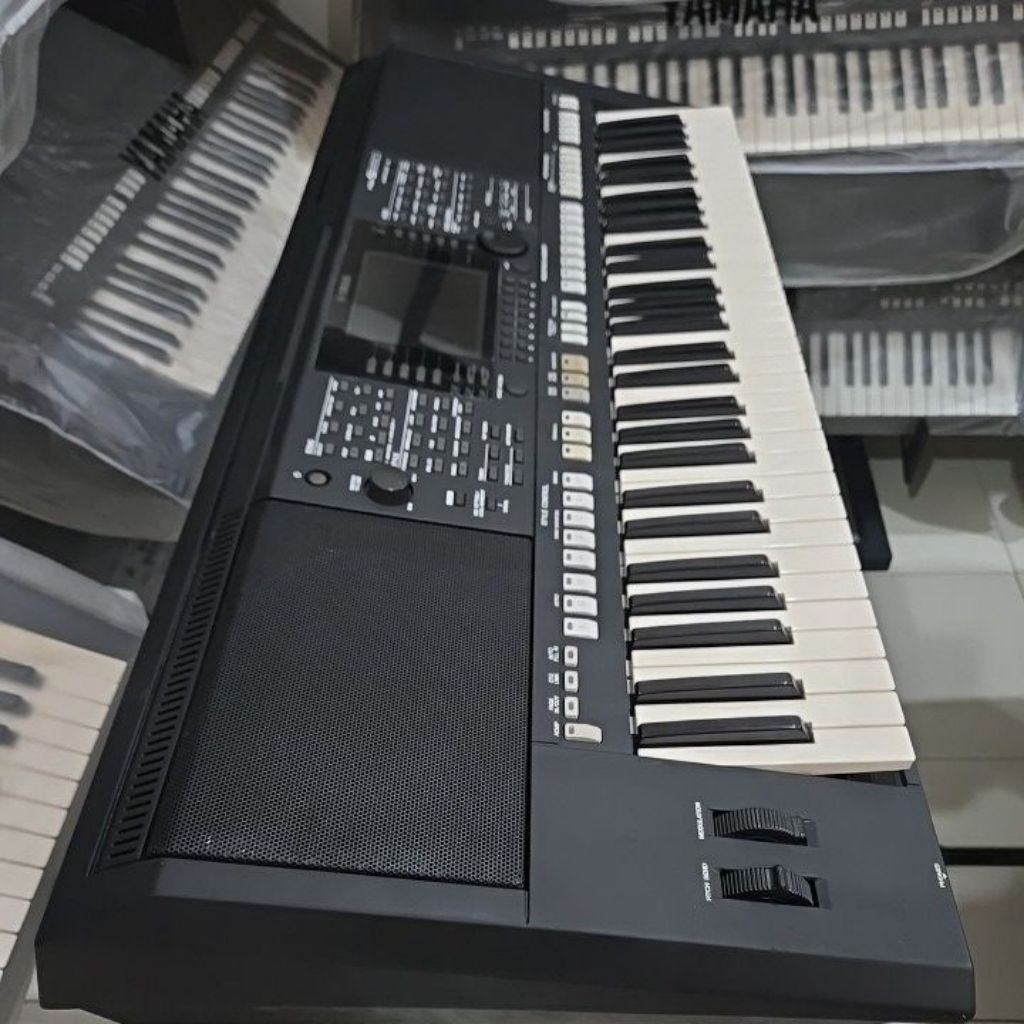Yamaha PSR S950 Keyboard Organ Tunggal Second Normal Good Condition