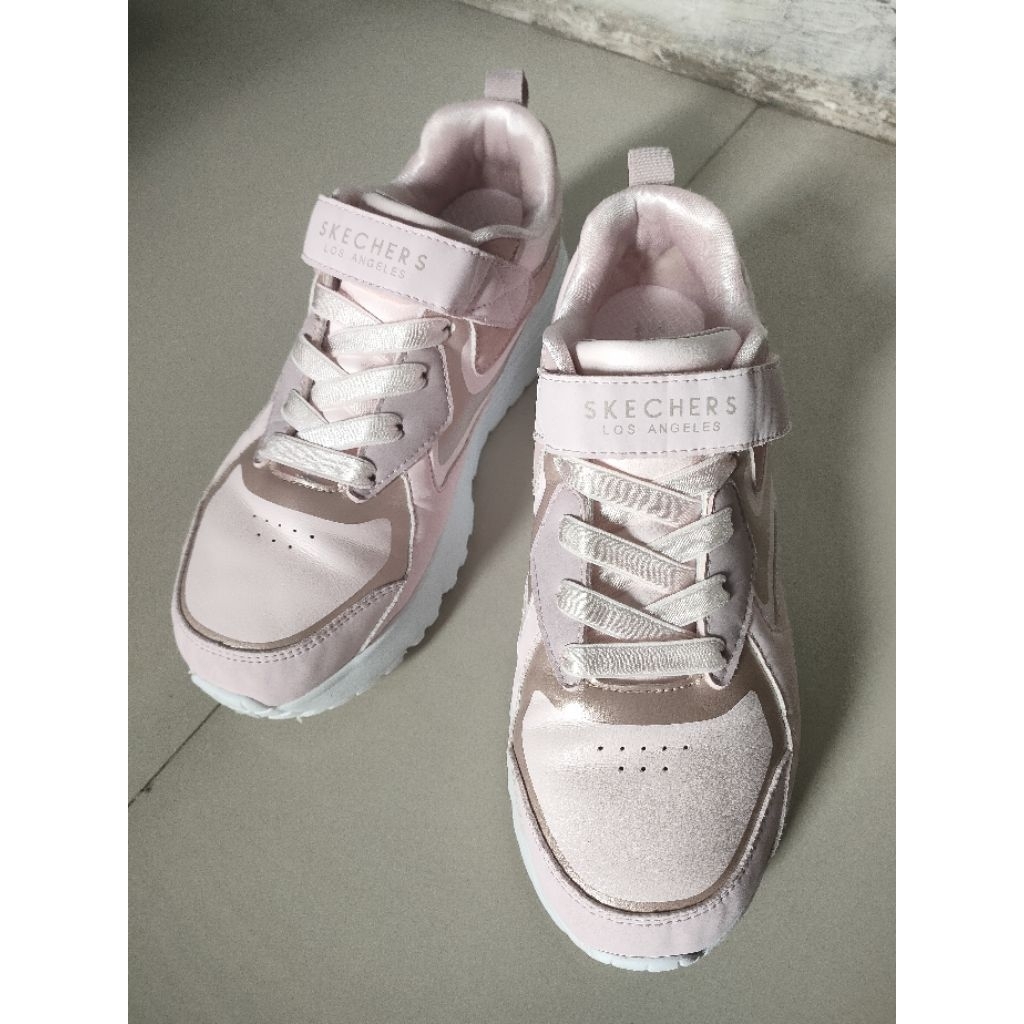 Preloved Sepatu Skechers