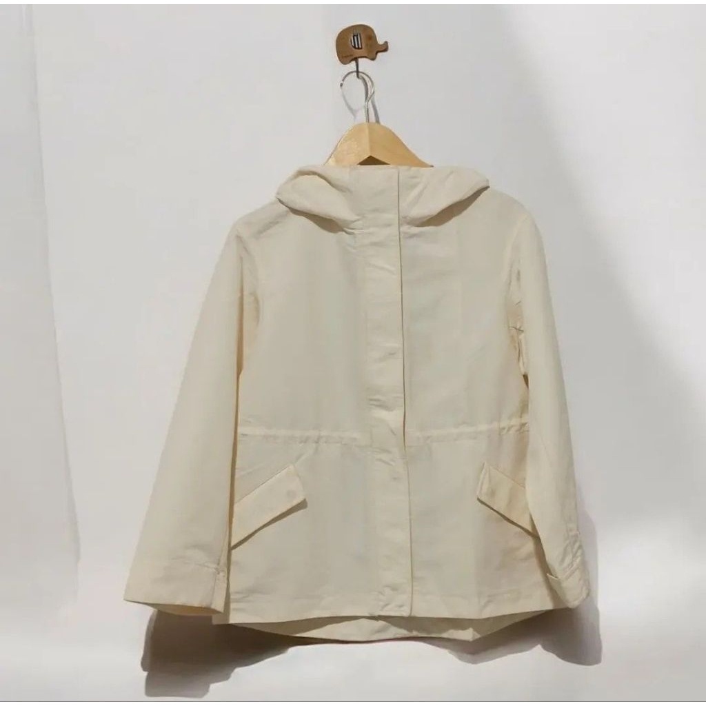 Uniqlo Broken White Water Repellent Utility Parka Jacket
-