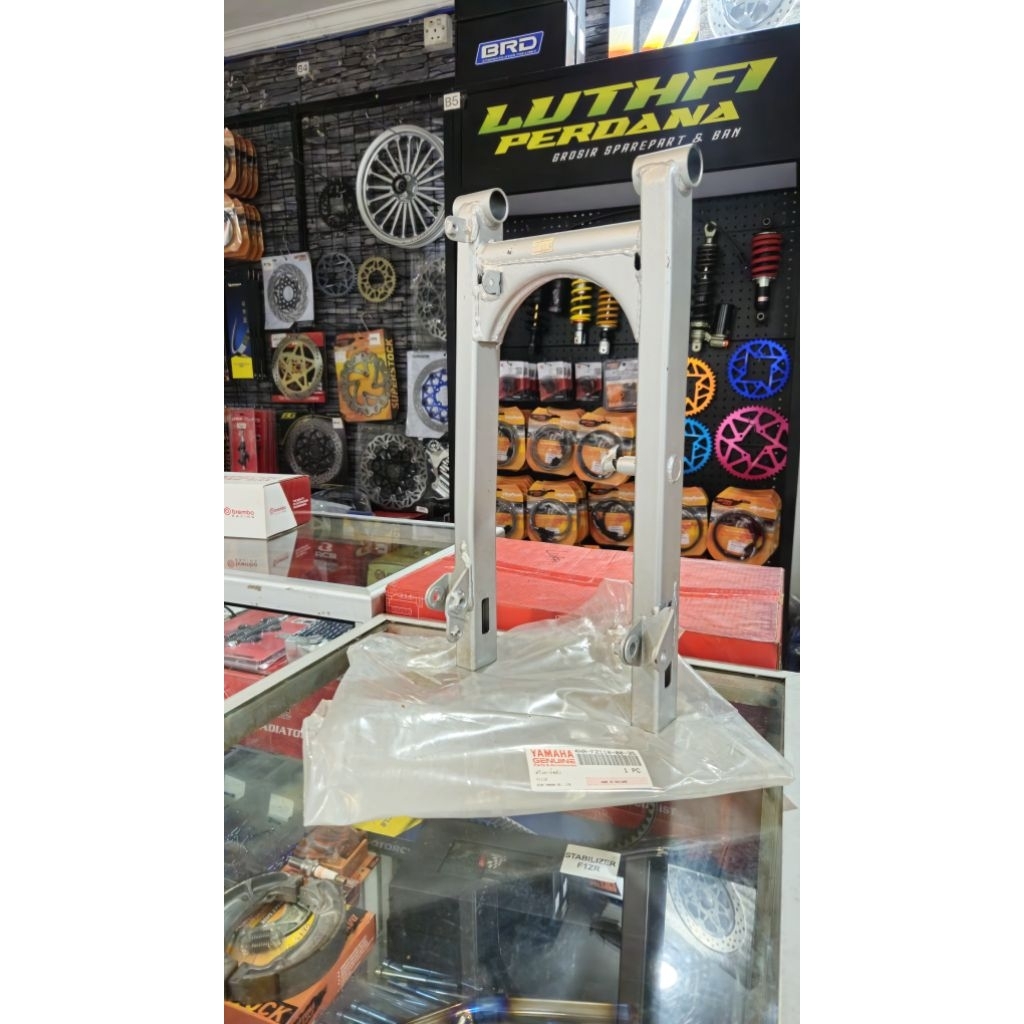 SWING ARM FIZR MATE 111 ORIGINAL