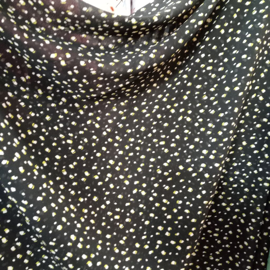 kain sipon motif dot premium -sifon Ceruti harga/0,5m