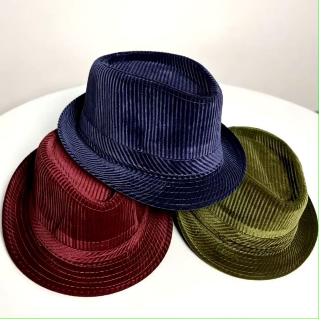 Topi Fedora Corduroy - Topi Pria Elegan dengan Desain Klasik dan Bahan Corduroy Nyaman
