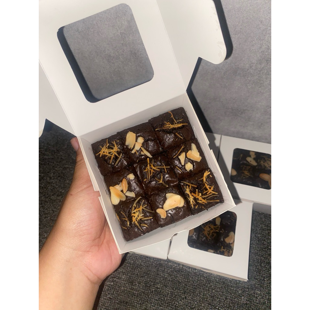 fudgy brownies 10x10