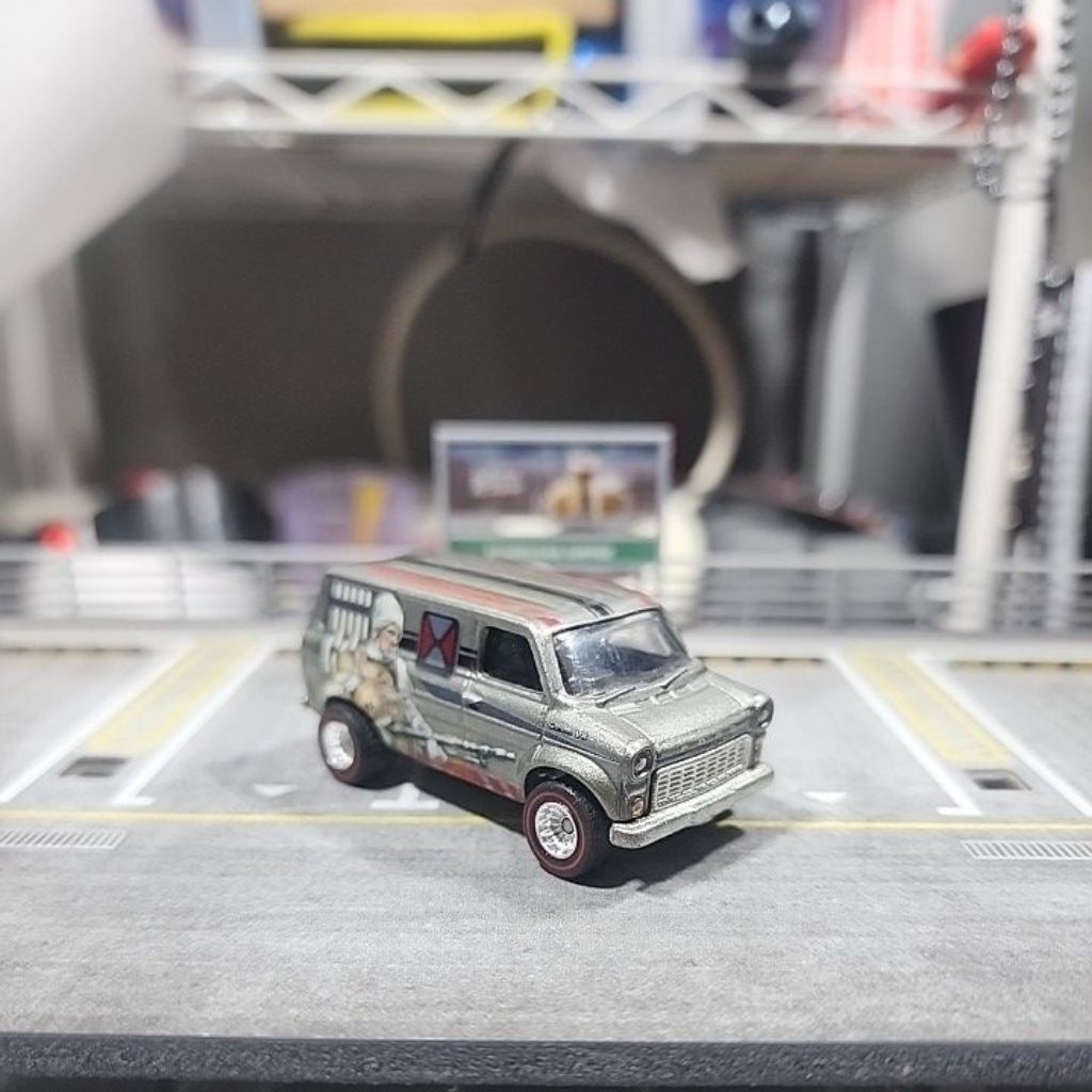 Hot Wheels Ford Transit Super Van