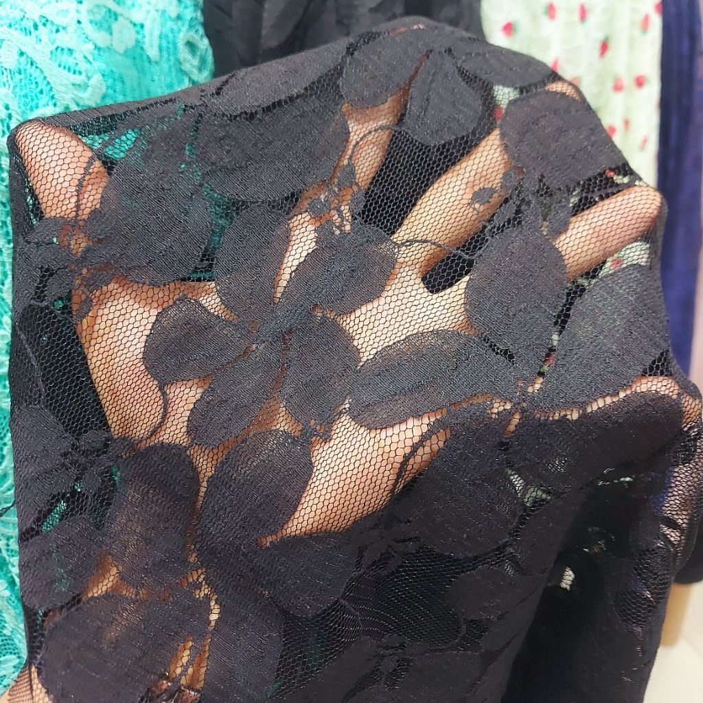 kain brokat katun premium  - kain brokat rajut  - kain brokat meteran  - kain brokat hitam