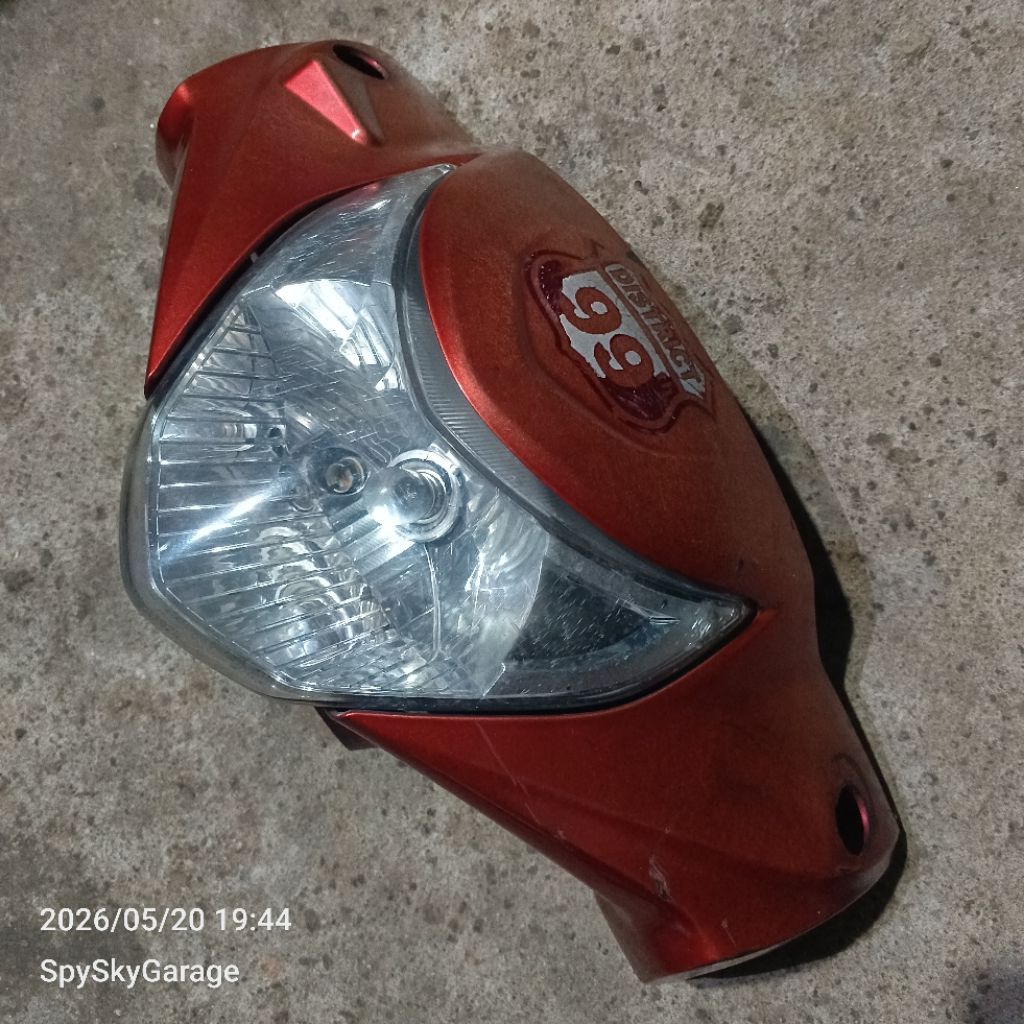 Batok depan set lampu Suzuki Spin 125