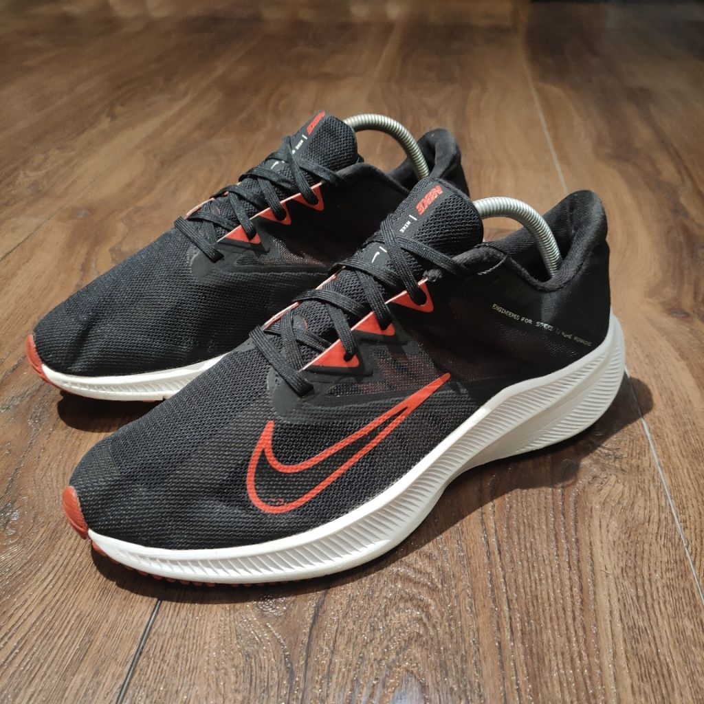 (Preloved) Sepatu Nike Size 43