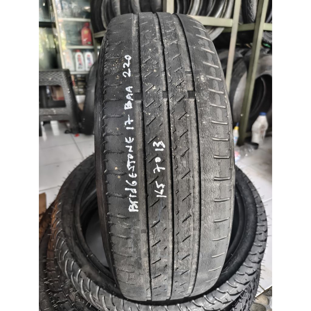 Ban Mobil bekas garitan buat mobil starlet atoz 165/70 R13 bridgestone Ecopia belum ada tambalan tah