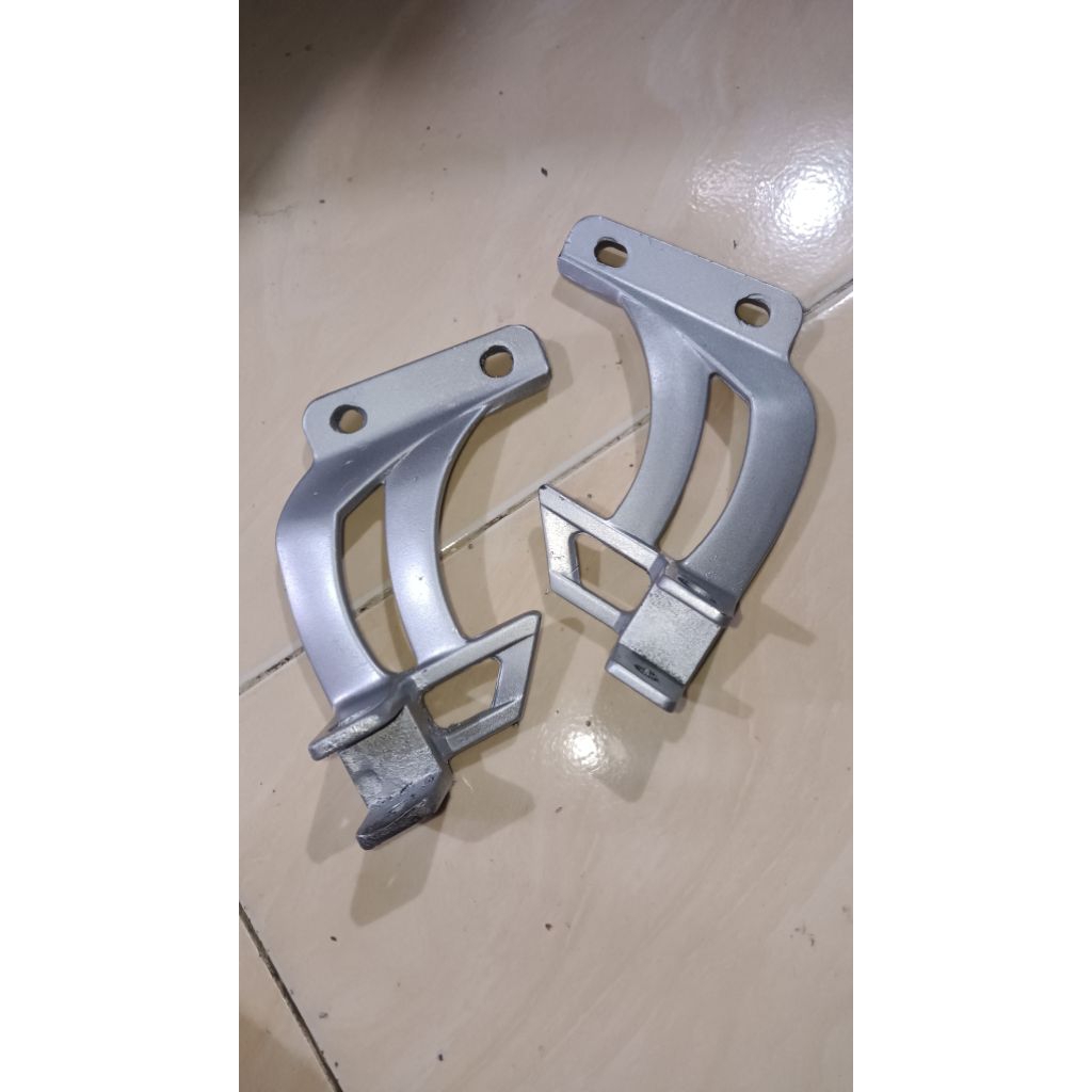 Postep Footstep Bostep Step belakang Yamaha 125z dan 125zr