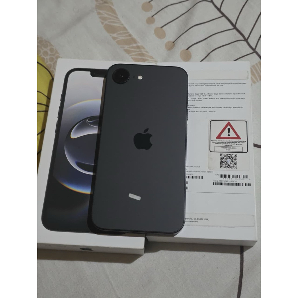 Iphone 16e 256gb resmi ibox Hb 100% Siklus 6