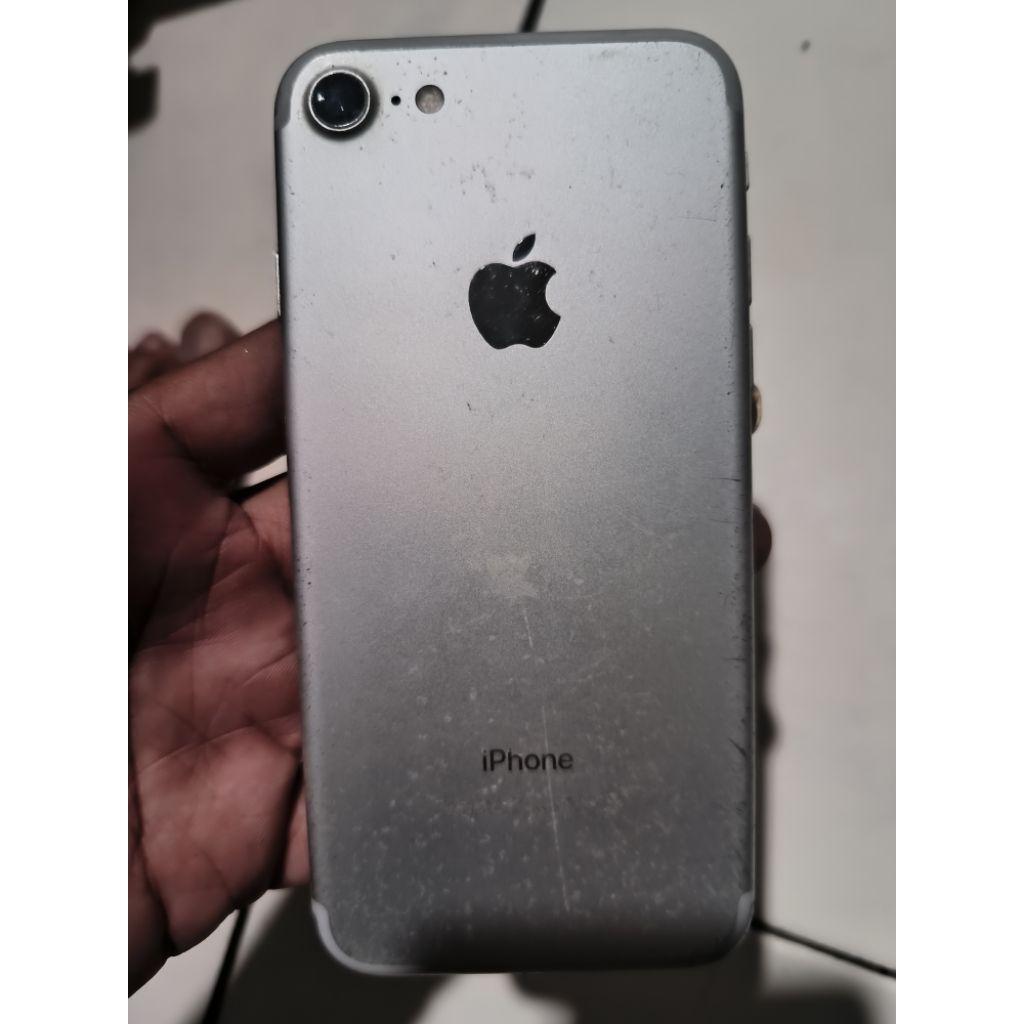 Hp bekas Second rusak minus iPhone 7