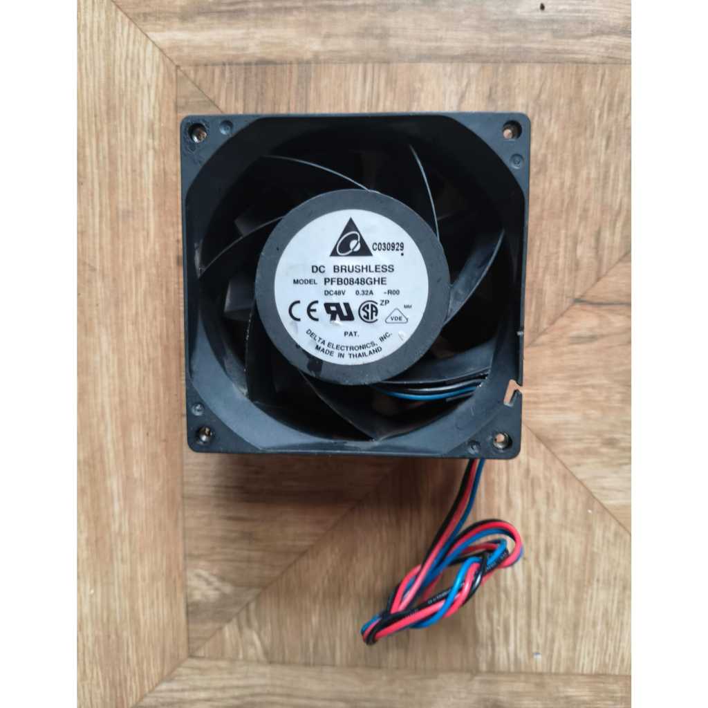 Kipas DC BRUSHLESS High Speed 48volt 0,32A 8x8cm Tebal 3,7cm Kabel 3