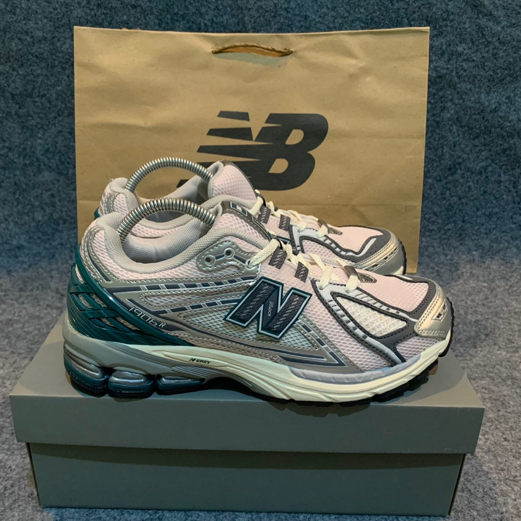 NewBalance Second 1906R