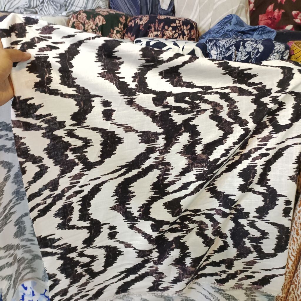 kain bahan katun linen terbaru - kain katun motif loreng - kain katun linen garmen premium - katun m