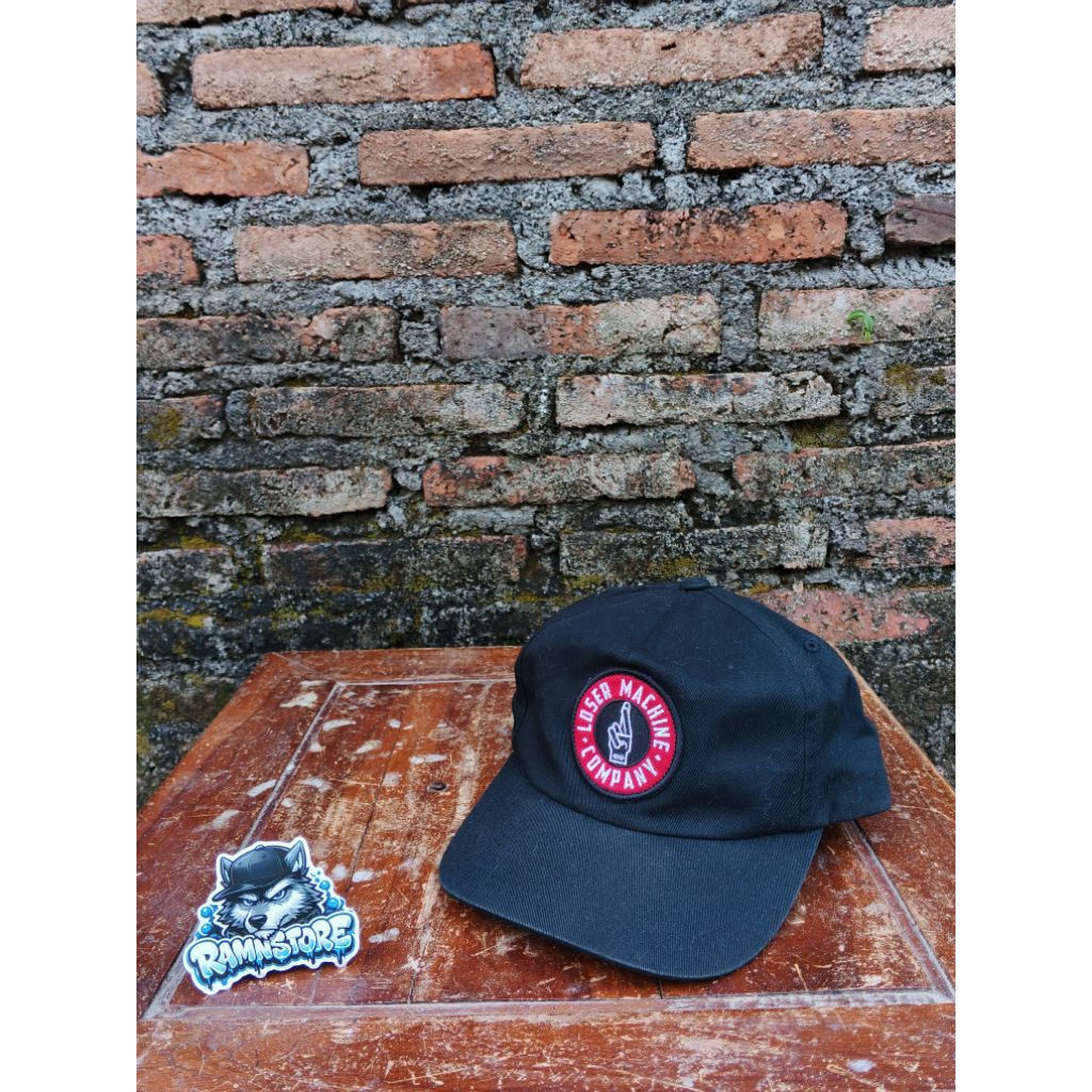 topi lmc (loser mahine company)