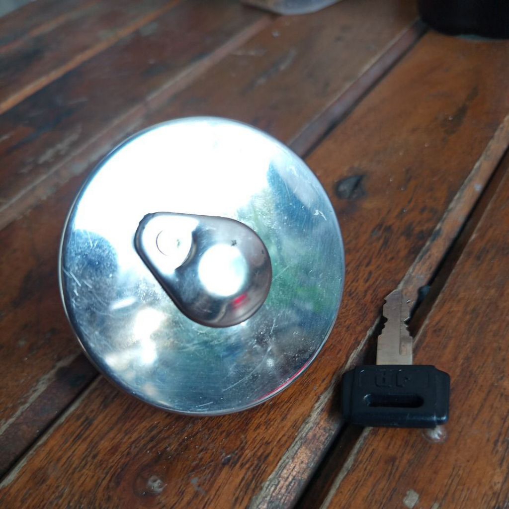 tutup tangki dt100 NOS stok lama