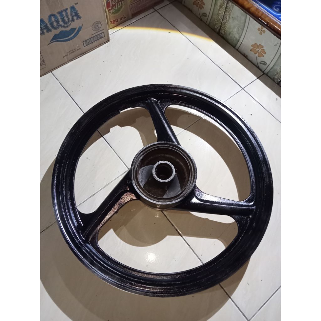 Velg belakang Yamaha F1Z-R Fiz R F1z-R ori