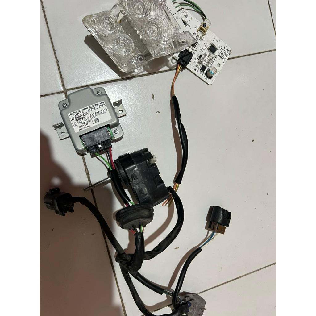 modul lampu toyota innova venturer set kabel