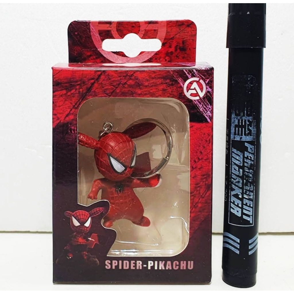 Mainan action figureSpider-Pikachu keychain featuring a crossover design between Marvel's Spider-Man