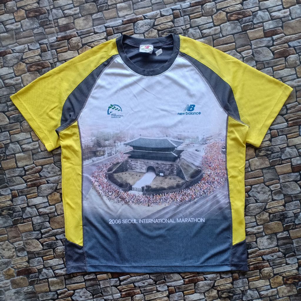 Kaos Jersey lari New Balance preloved original size XL