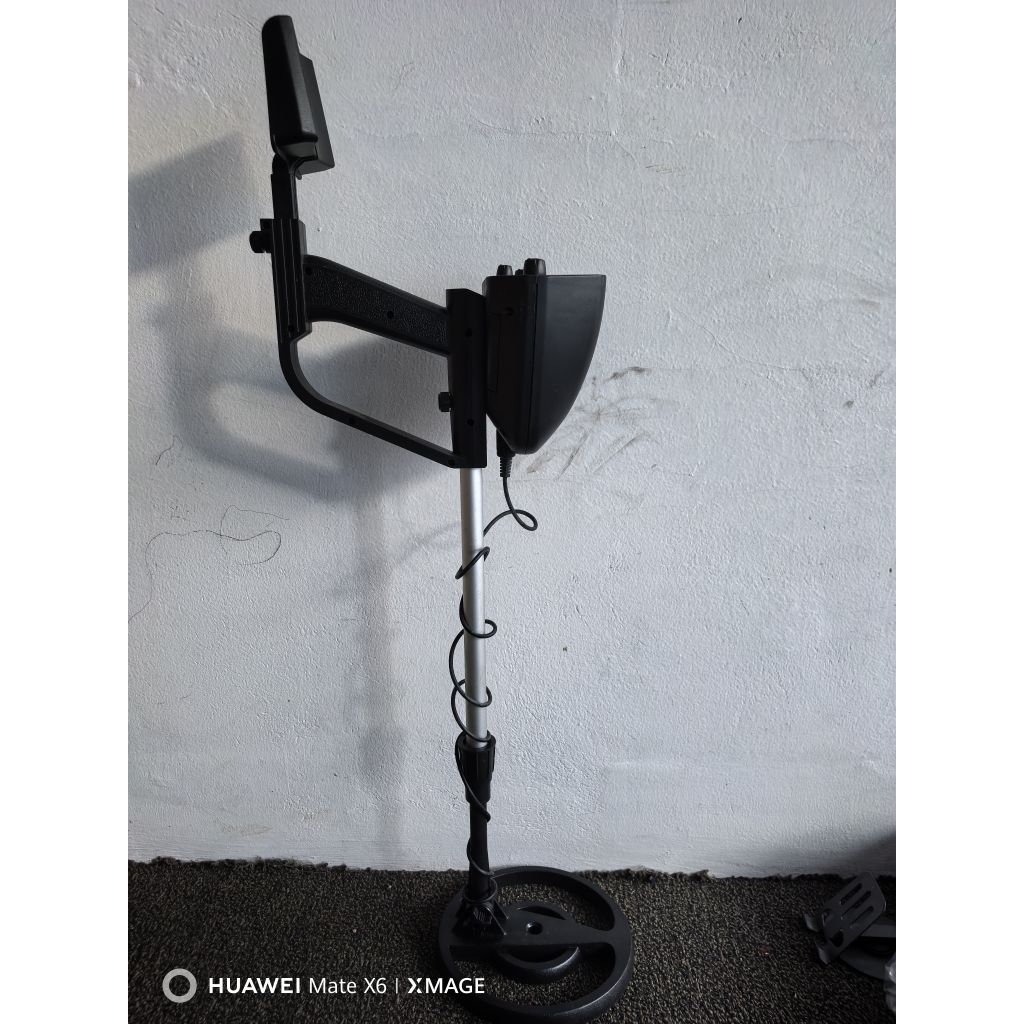 metal detektor logam emas md4030