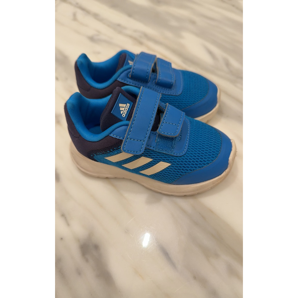 Sepatu ADIDAS ANAK ORIGINAL DIJAMIN ASLI UKURAN 21
