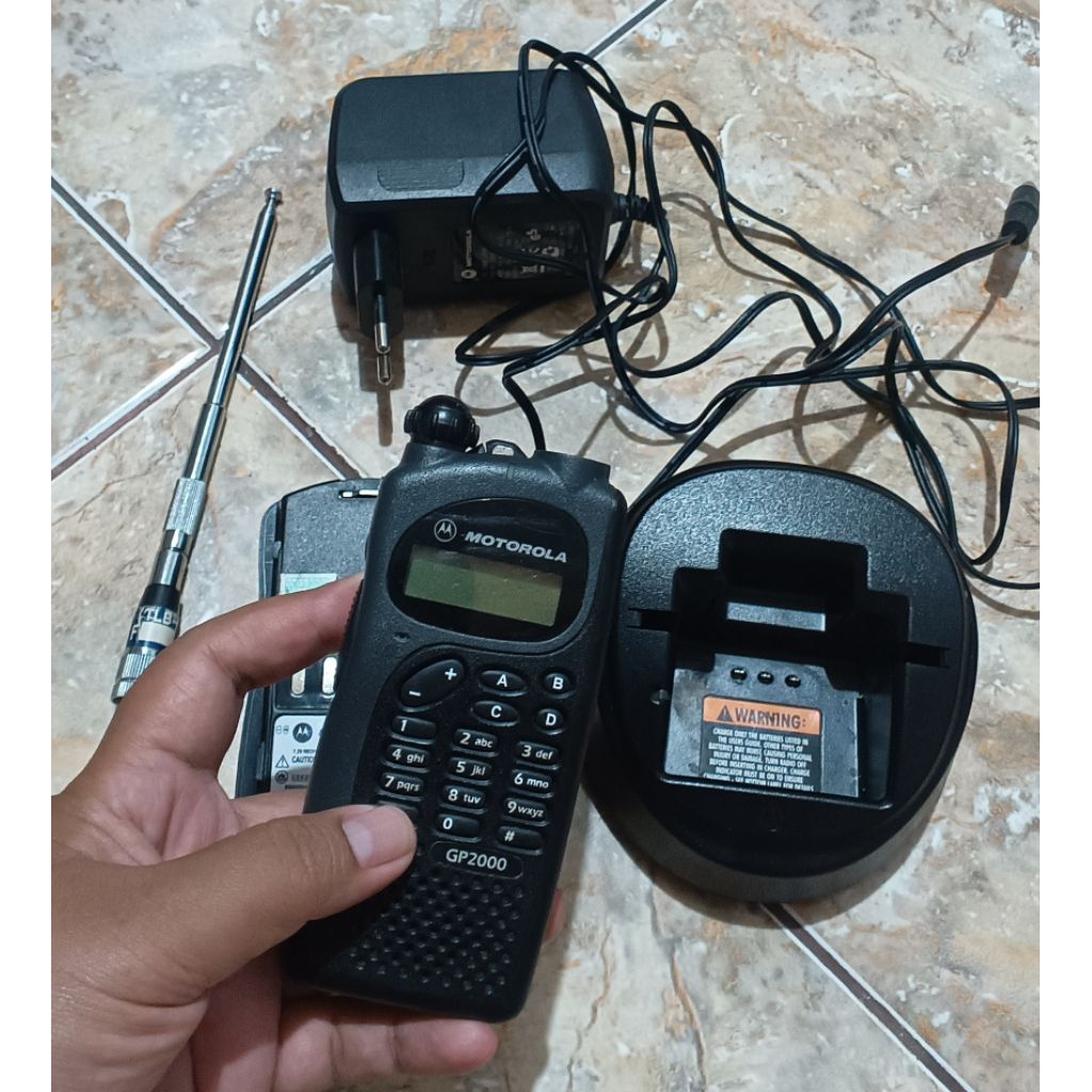 (SECOND) HT Motorola GP2000 VHF